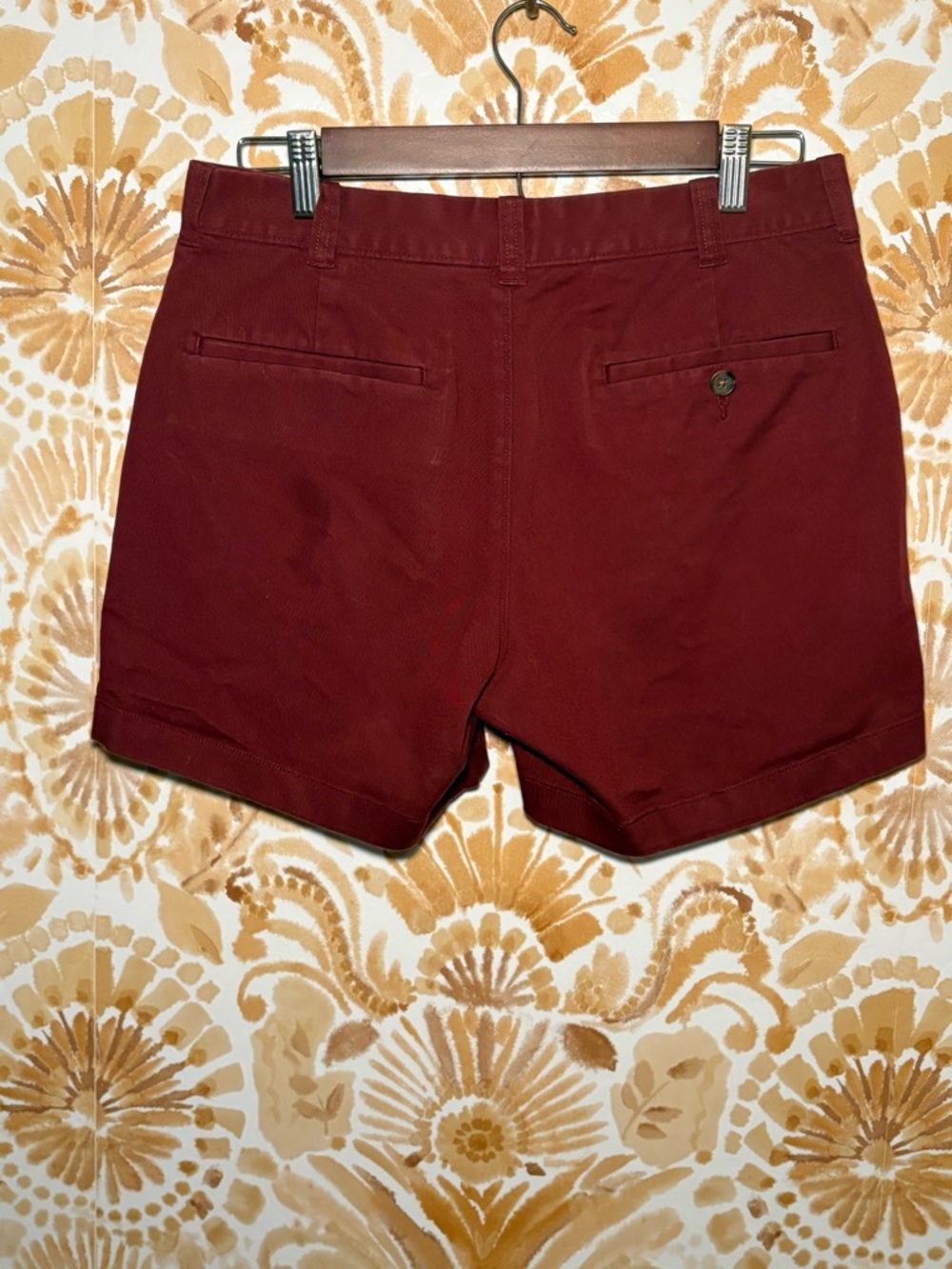 Red Chino Shorts Women | High Rise Classic Tailored Fit | Summer Staple - Picture 5 of 6